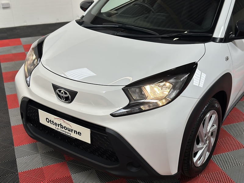 Toyota Aygo X VVT-i Pure - U1476