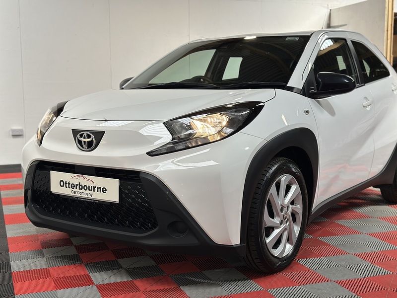 Toyota Aygo X VVT-i Pure - U1476