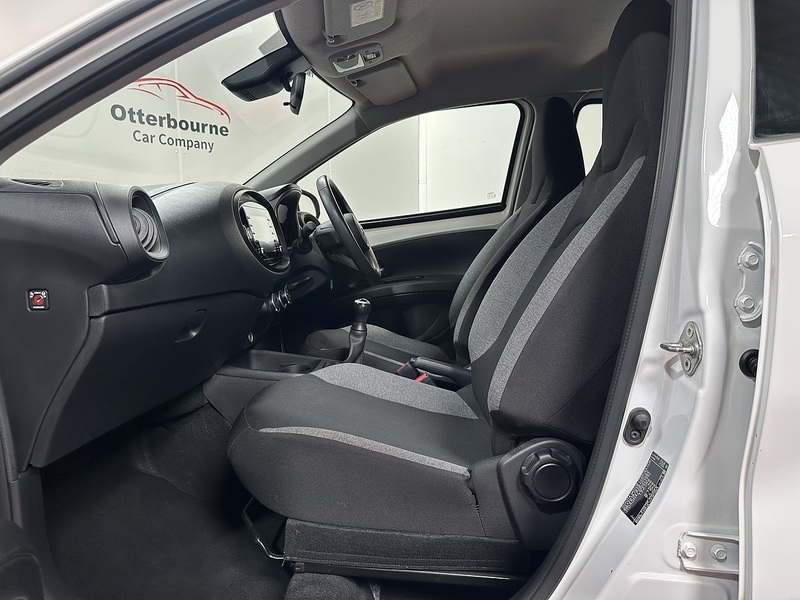 Toyota Aygo X VVT-i Pure - U1476
