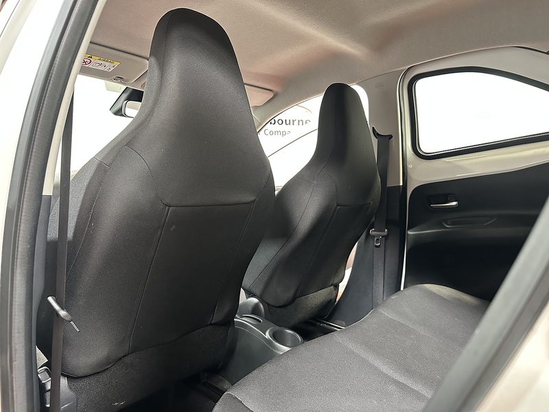 Toyota Aygo X VVT-i Pure - U1476