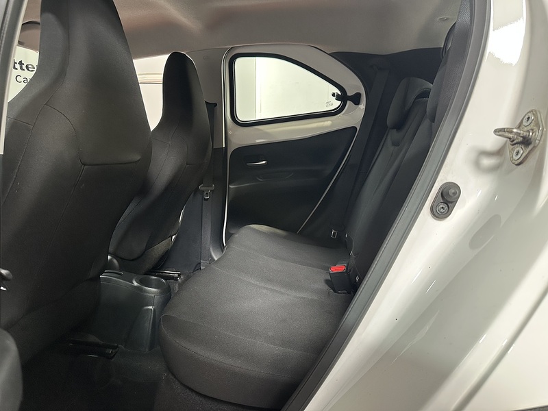 Toyota Aygo X VVT-i Pure - U1476
