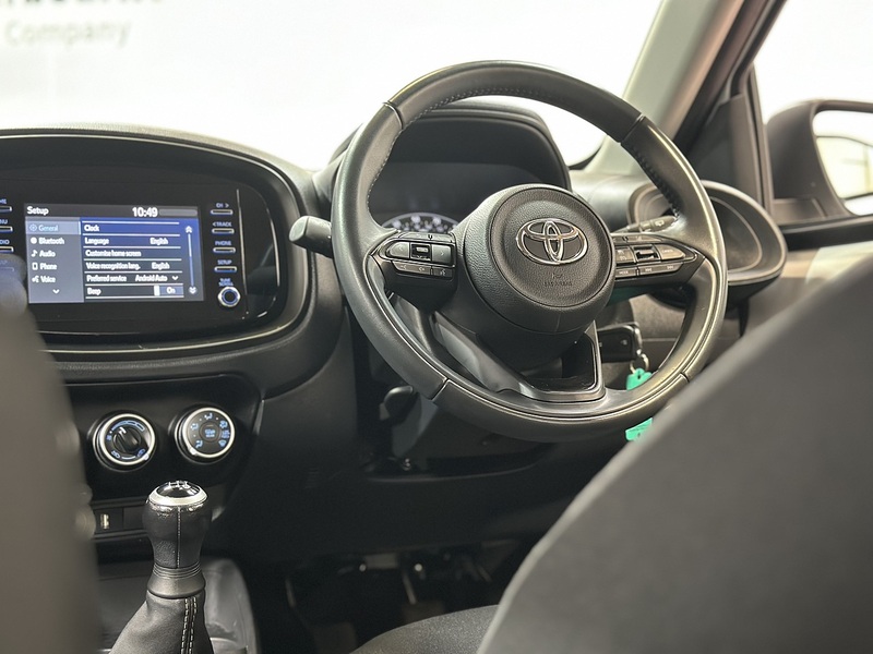 Toyota Aygo X VVT-i Pure - U1476