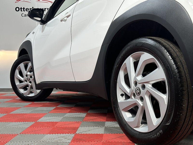 Toyota Aygo X VVT-i Pure - U1476