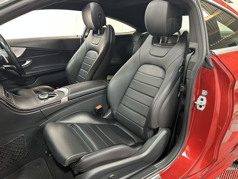 Mercedes-Benz C Class C300 AMG Line - U1484