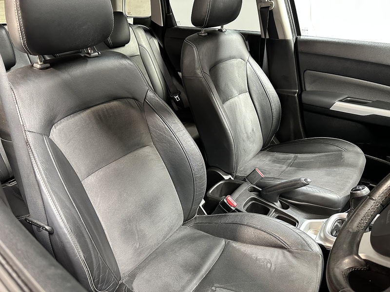Suzuki Vitara SZ5 - U1487