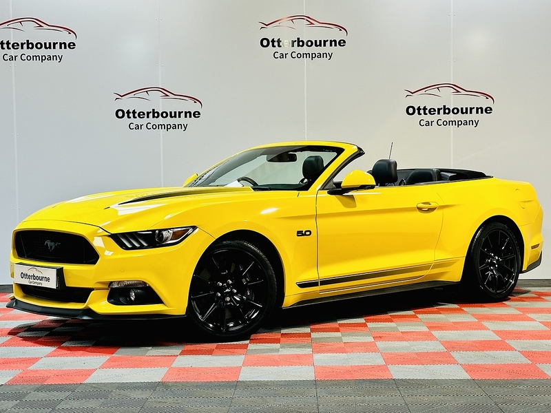 Ford Mustang V8 GT Shadow Edition - U1493