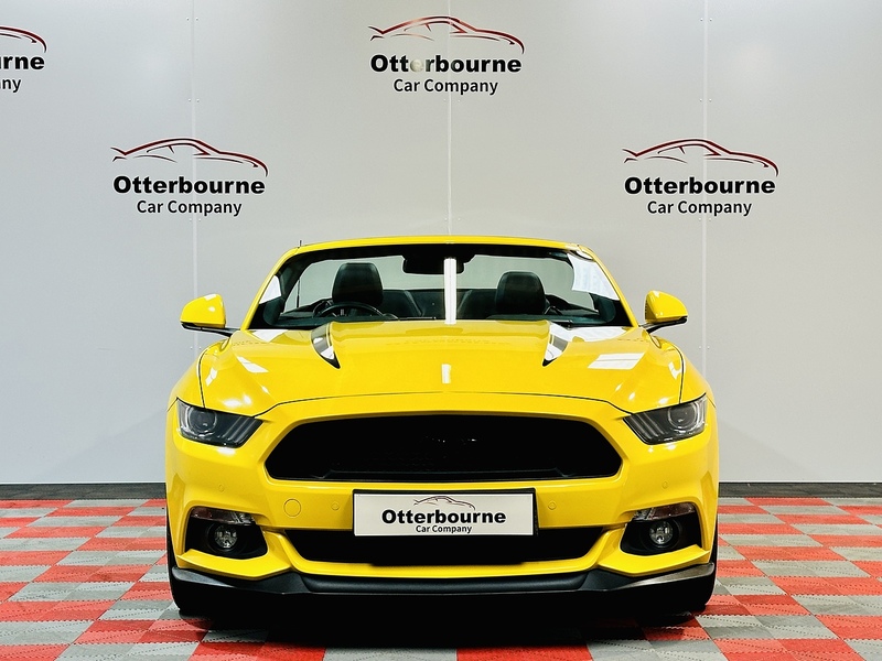 Ford Mustang V8 GT Shadow Edition - U1493