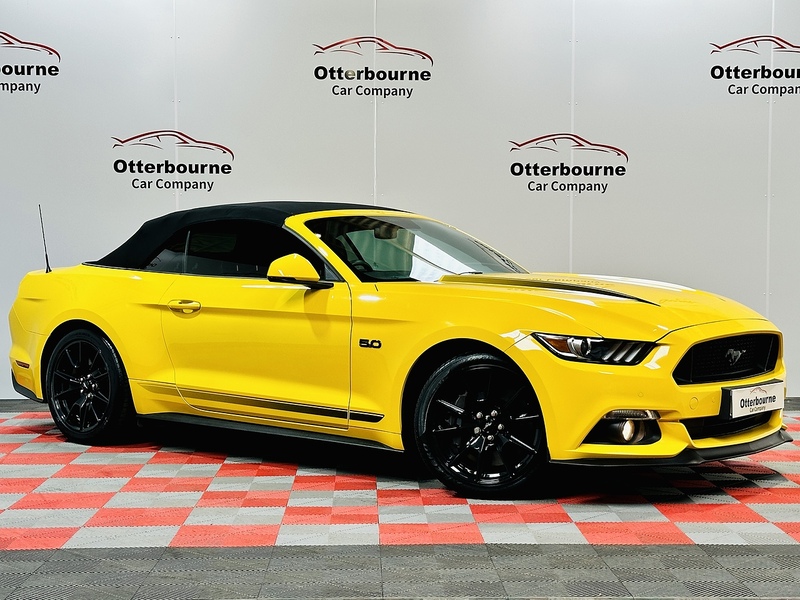 Ford Mustang V8 GT Shadow Edition - U1493