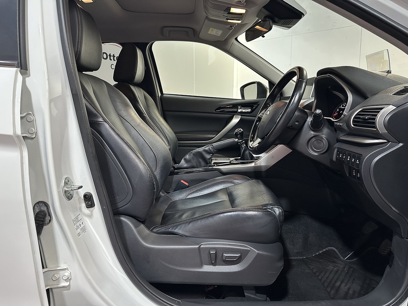 Mitsubishi Eclipse Cross T 4 - U1499