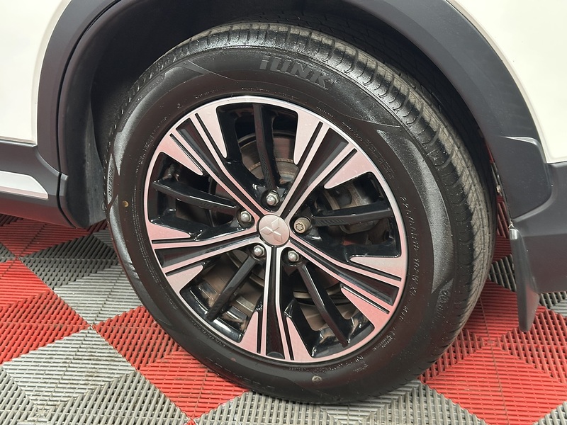 Mitsubishi Eclipse Cross T 4 - U1499
