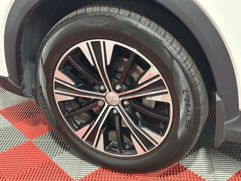 Mitsubishi Eclipse Cross T 4 - U1499