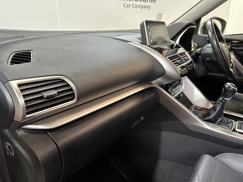 Mitsubishi Eclipse Cross T 4 - U1499