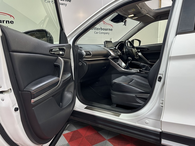 Mitsubishi Eclipse Cross T 4 - U1499
