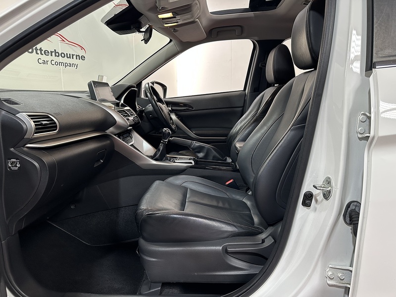 Mitsubishi Eclipse Cross T 4 - U1499