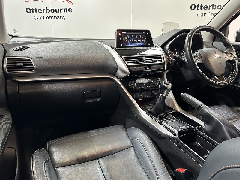 Mitsubishi Eclipse Cross T 4 - U1499