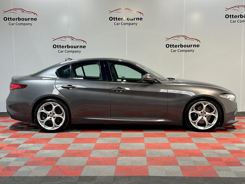 Alfa Romeo Giulia T Veloce - U1502