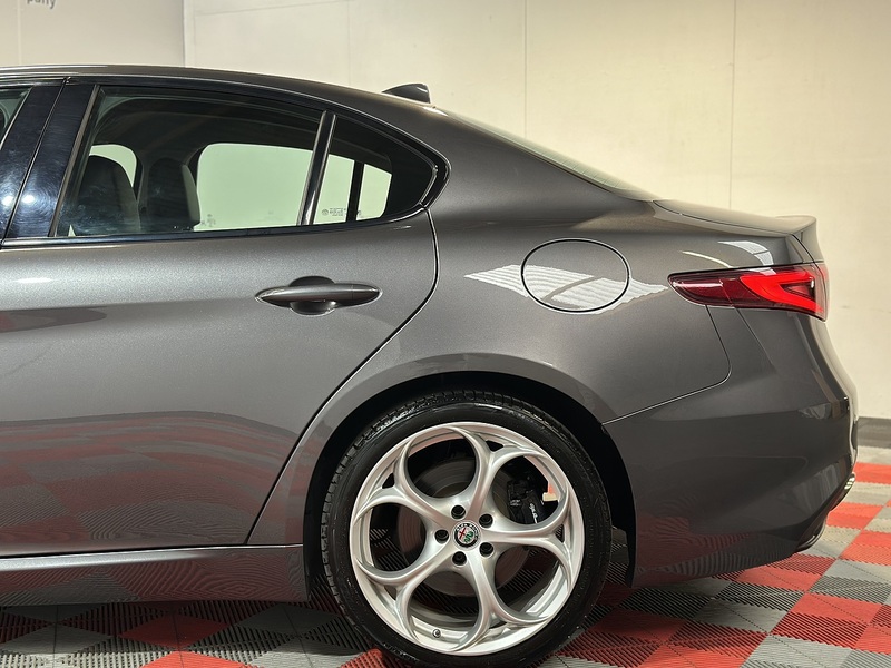 Alfa Romeo Giulia T Veloce - U1502