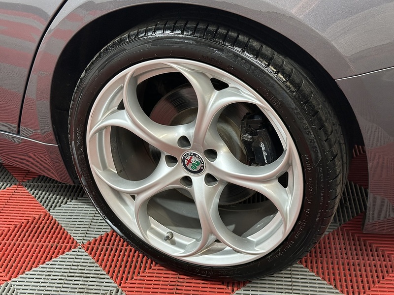 Alfa Romeo Giulia T Veloce - U1502