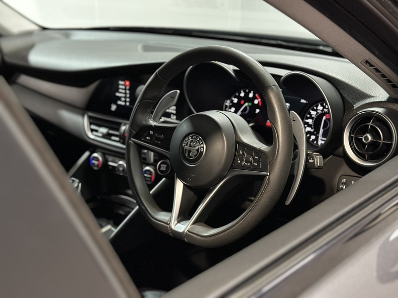Alfa Romeo Giulia T Veloce - U1502
