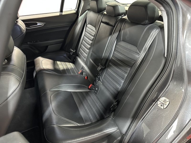 Alfa Romeo Giulia T Veloce - U1502
