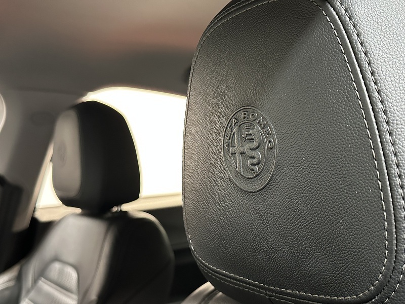 Alfa Romeo Giulia T Veloce - U1502