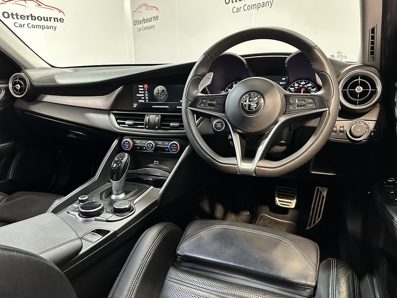 Alfa Romeo Giulia T Veloce - U1502