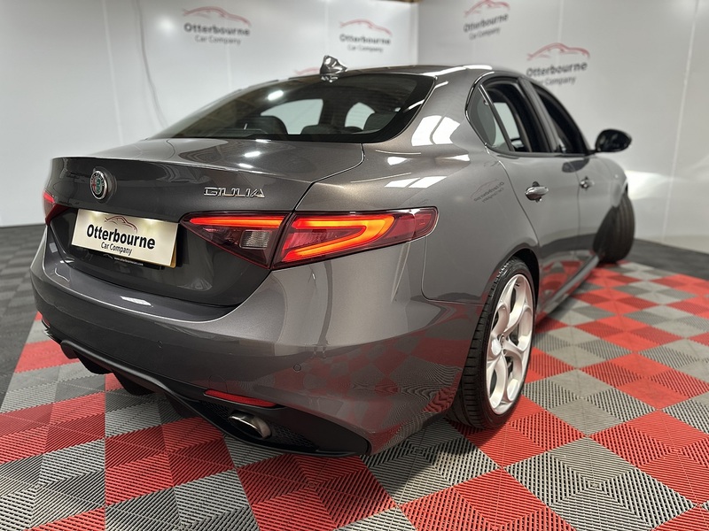 Alfa Romeo Giulia T Veloce - U1502
