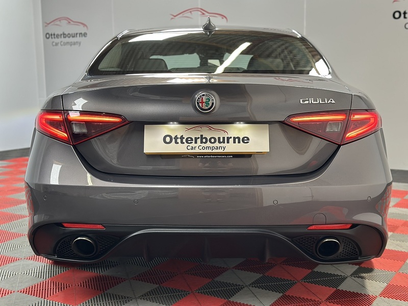 Alfa Romeo Giulia T Veloce - U1502