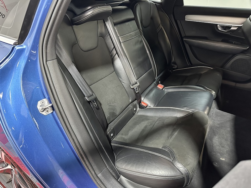 Volvo V90 D4 R-Design - U1503