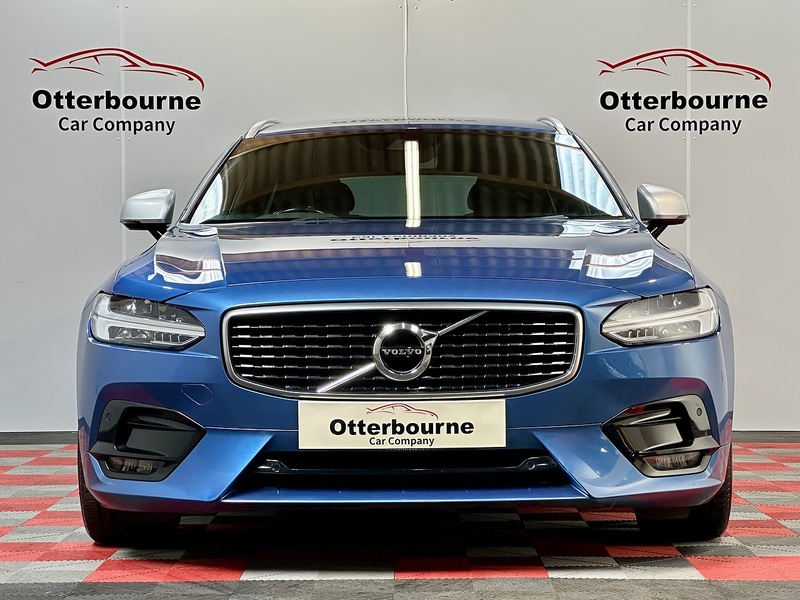 Volvo V90 D4 R-Design - U1503