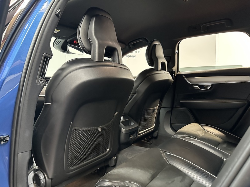 Volvo V90 D4 R-Design - U1503