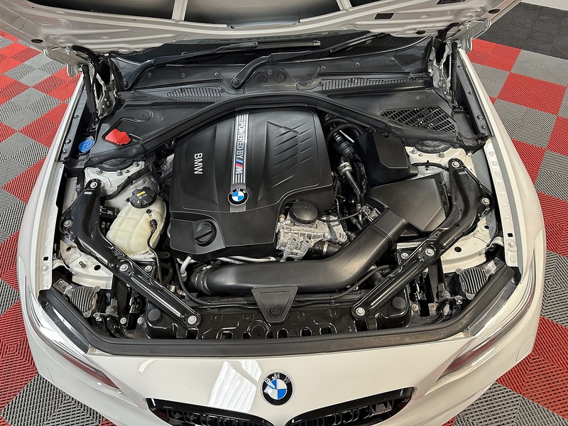 BMW M2 i - U1505