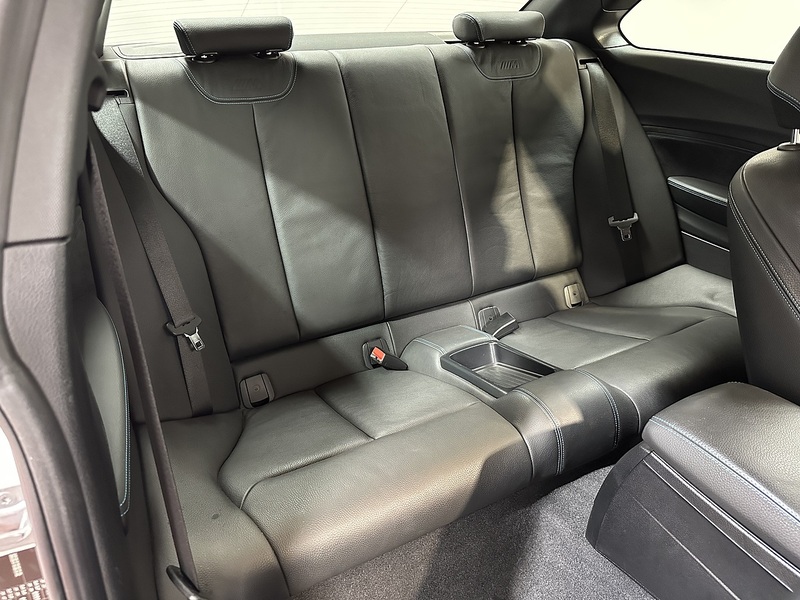 BMW M2 i - U1505
