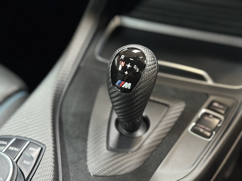 BMW M2 i - U1505