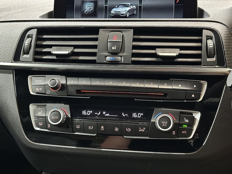BMW M2 i - U1505