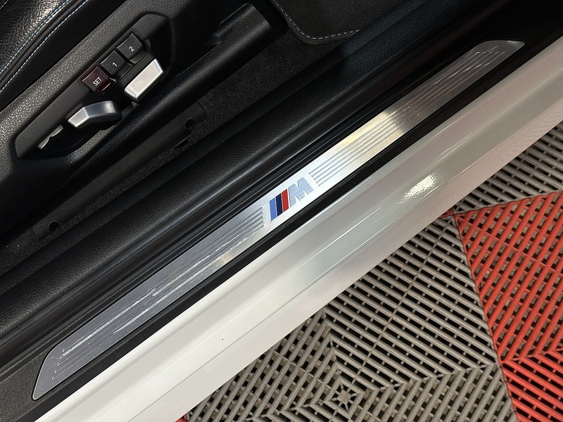 BMW M2 i - U1505
