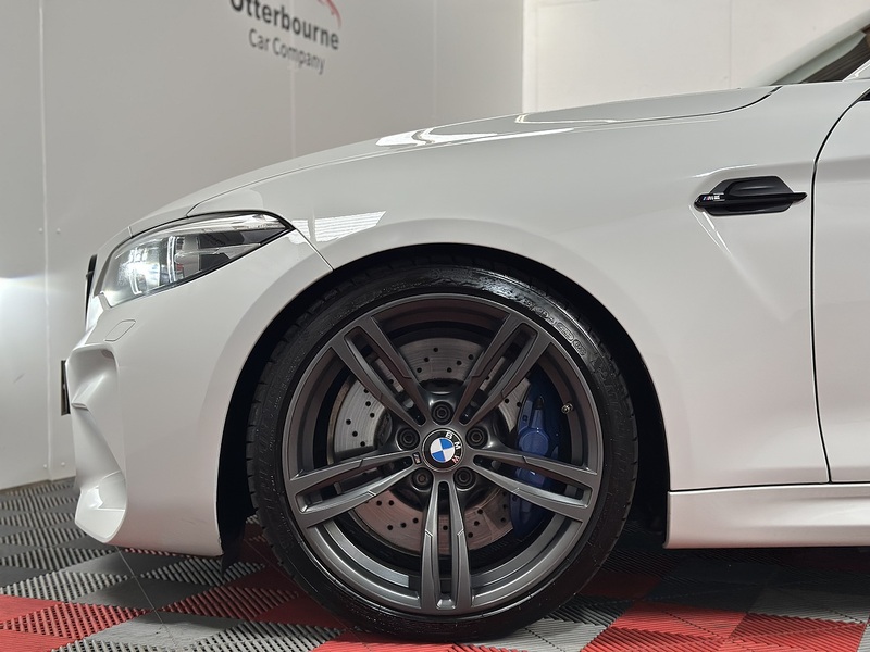 BMW M2 i - U1505