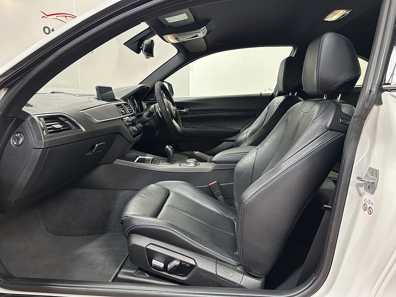 BMW M2 i - U1505