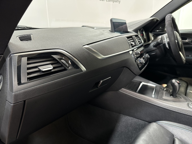 BMW M2 i - U1505