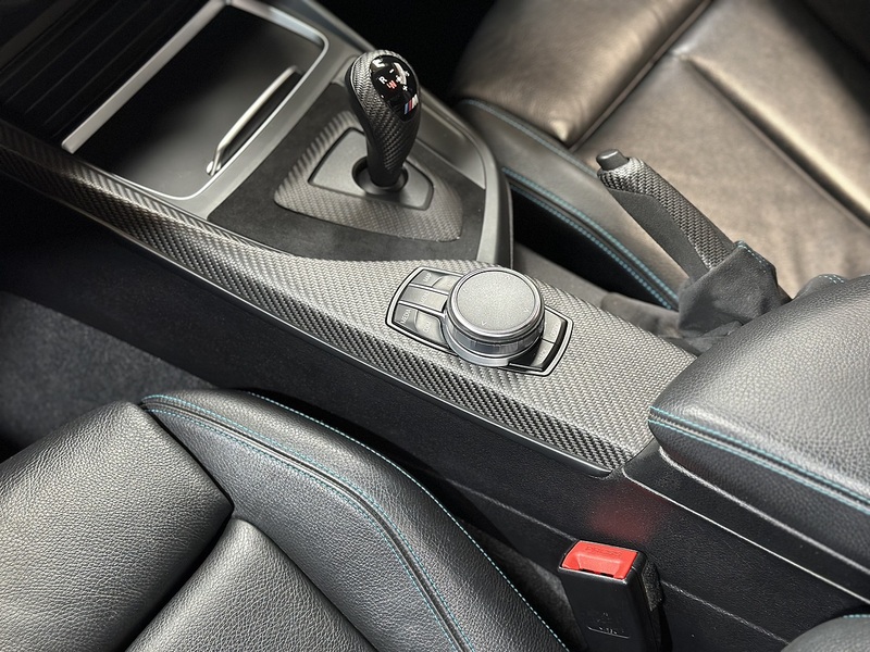 BMW M2 i - U1505