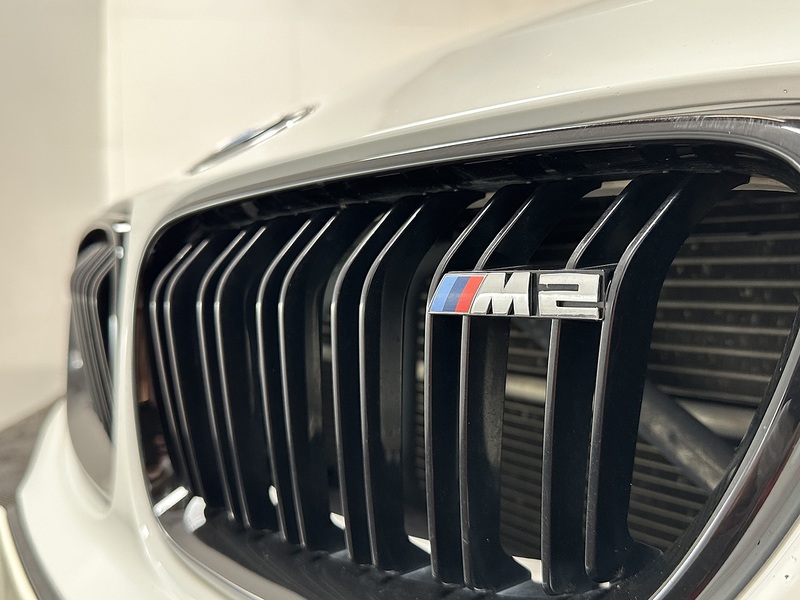 BMW M2 i - U1505