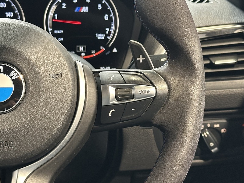 BMW M2 i - U1505