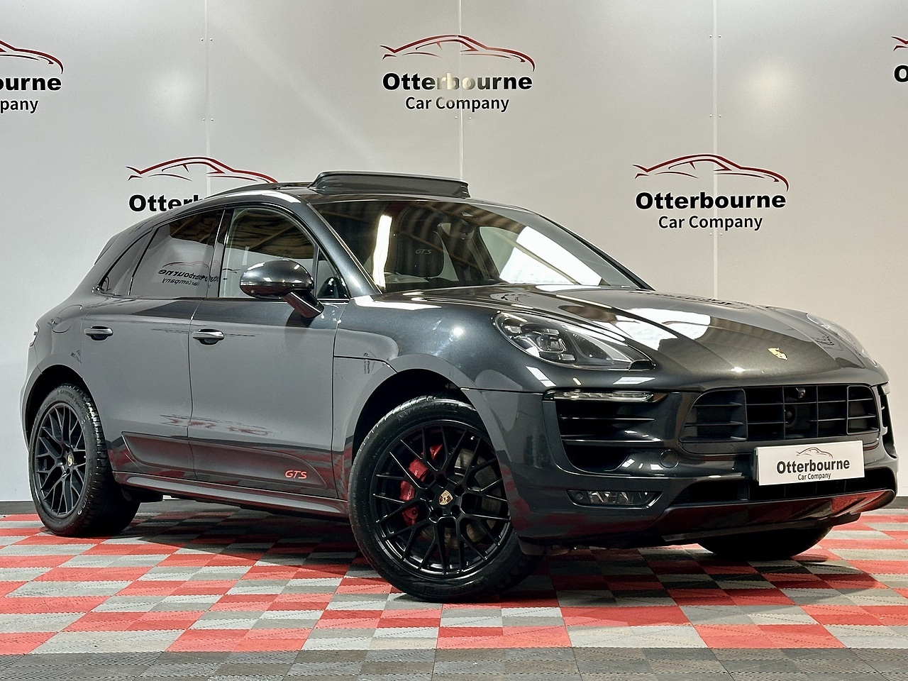 2016 Porsche Macan
