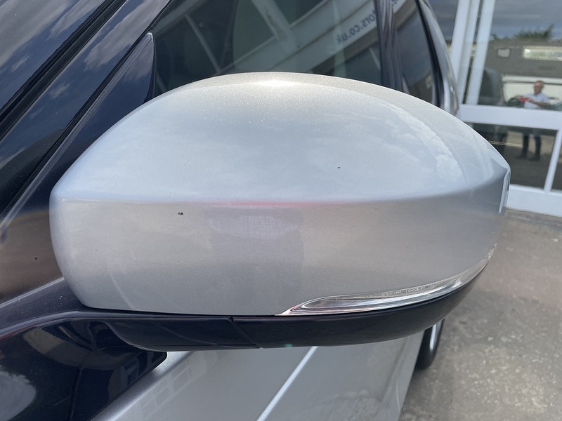 Land Rover 2.0 SD4 HSE Luxury SUV 5dr Diesel Auto 4WD Euro 6 (s/s) (240 ps)