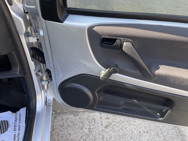 Volkswagen 1.4 E Hatchback 3dr Petrol Manual (151 g/km, 75 bhp)