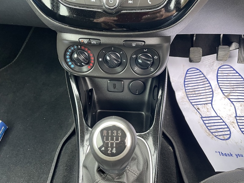 Vauxhall 1.2i Griffin Hatchback 3dr Petrol Manual Euro 6 (70 ps)