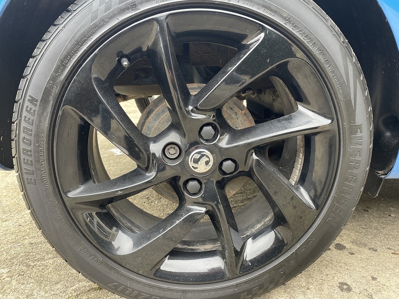 Vauxhall 1.2i Griffin Hatchback 3dr Petrol Manual Euro 6 (70 ps)