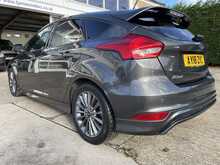 Ford Focus T EcoBoost ST-Line 