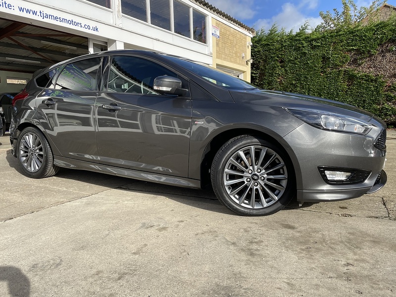 Ford 1.0T EcoBoost ST-Line Hatchback 5dr Petrol Manual Euro 6 (s/s) (140 ps)