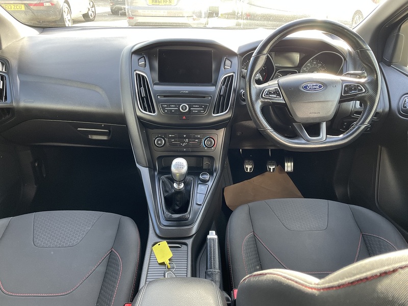 Ford 1.0T EcoBoost ST-Line Hatchback 5dr Petrol Manual Euro 6 (s/s) (140 ps)